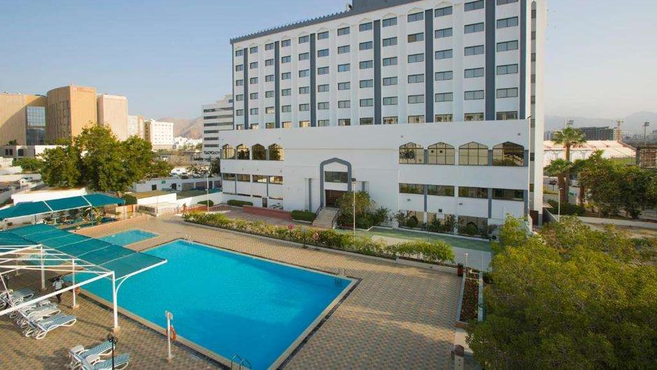 Hotel Muscat Holiday Pool