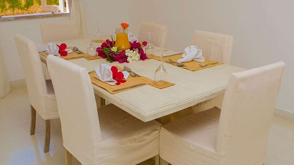 Medina Palms Suite