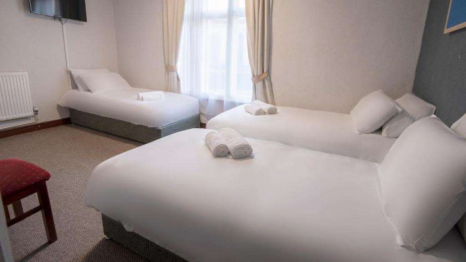 Royal Kettering Hotel Room