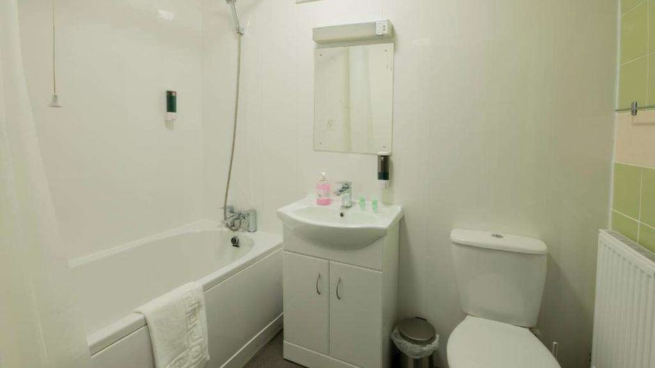 Royal Kettering Hotel Room