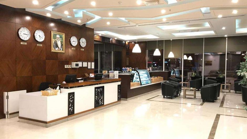Sur Grand Hotel Lobby