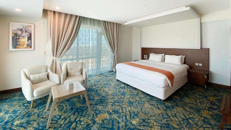 Sur Grand Hotel Room