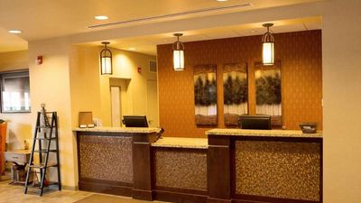 Little Missouri Inn and Suites