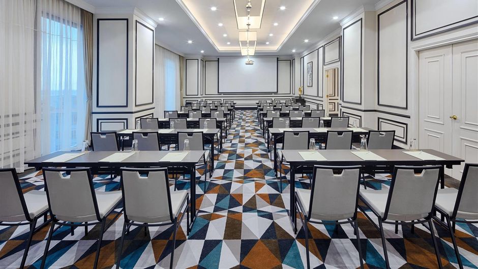 Melia Vinpearl Nha Trang Empire Meeting