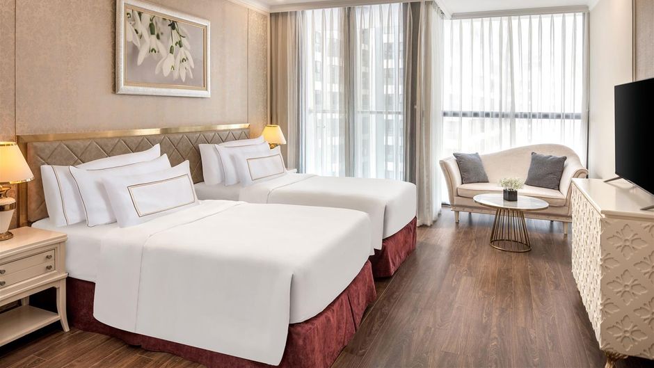 Melia Vinpearl Nha Trang Empire Room