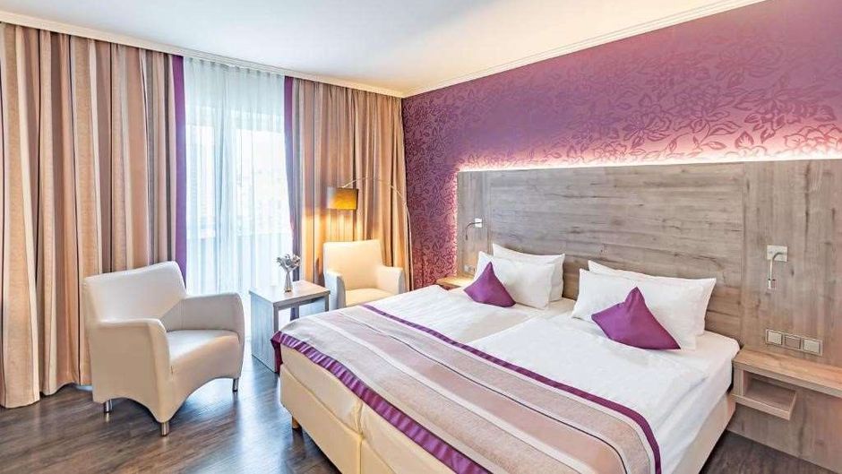 Parkhotel Sonnenberg Room