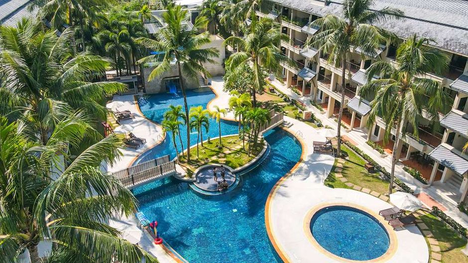 Radisson Resort & Suites Phuket Pool