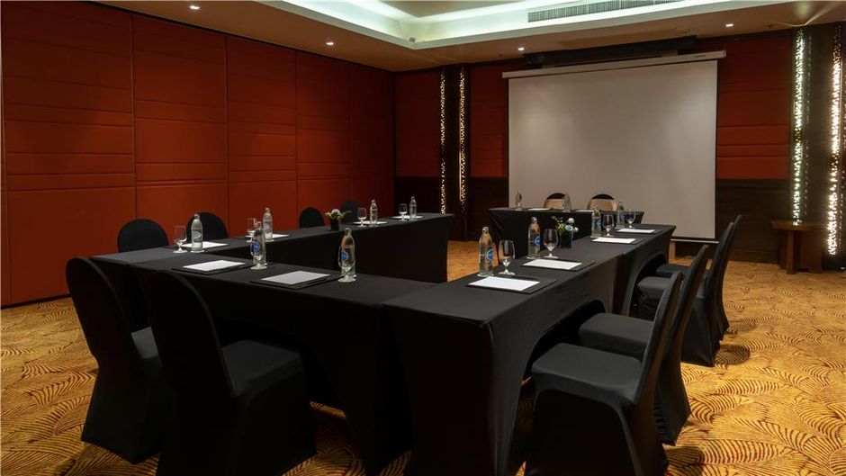 Radisson Resort & Suites Phuket Meeting