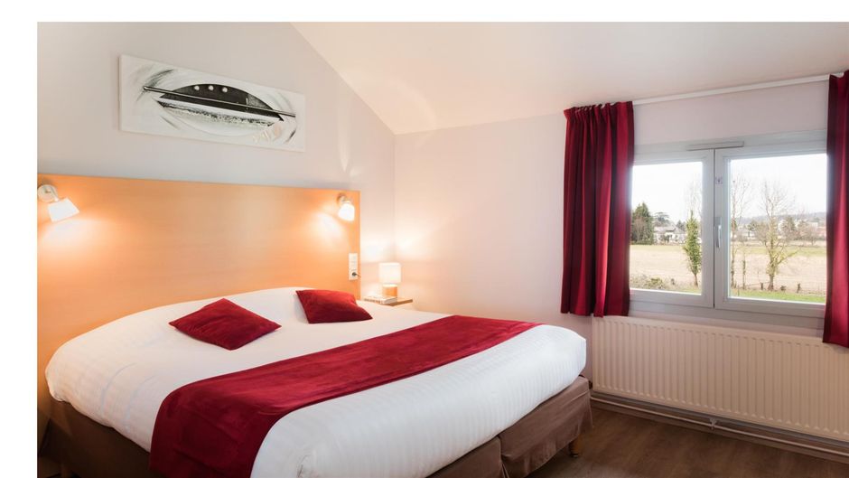 Carre Py Hotel Room