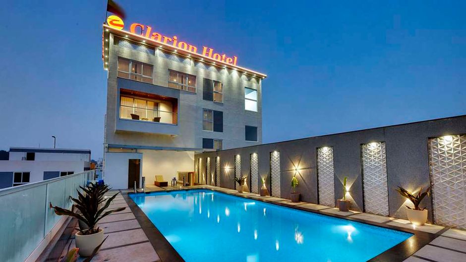 Clarion Hotel Bangalore Pool