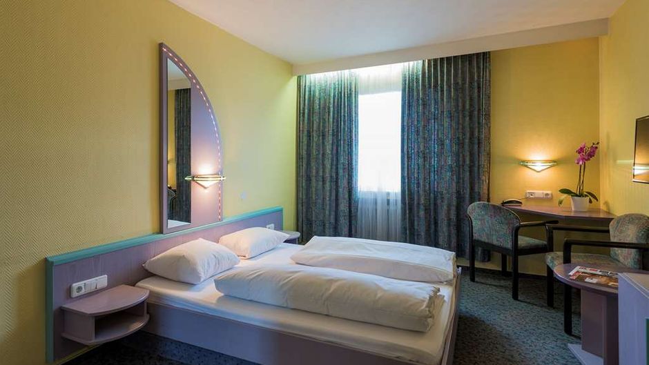 Hotel Hoechster Hof Room