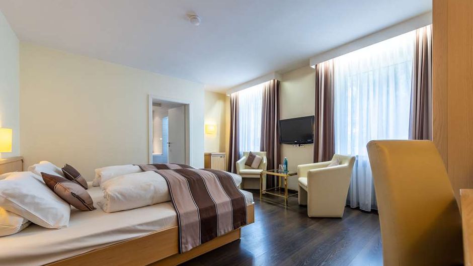 Centro Hotel Esplanade Room