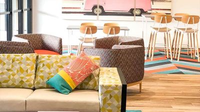 Beachside Hotel & Suites