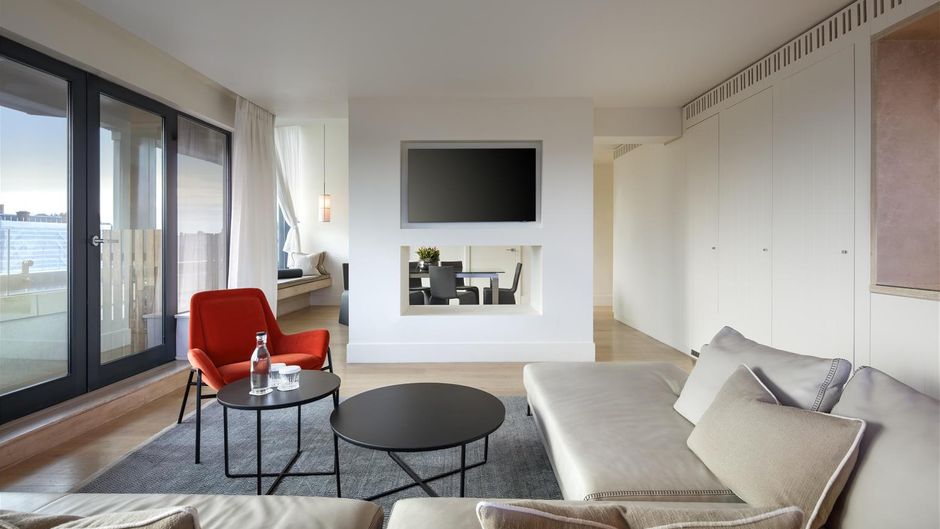 The Morrison Dublin, Curio by Hilton Room