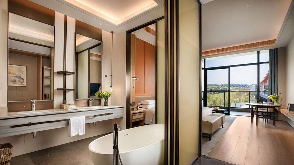 Wyndham Grand Plaza Royale Xiangai Room