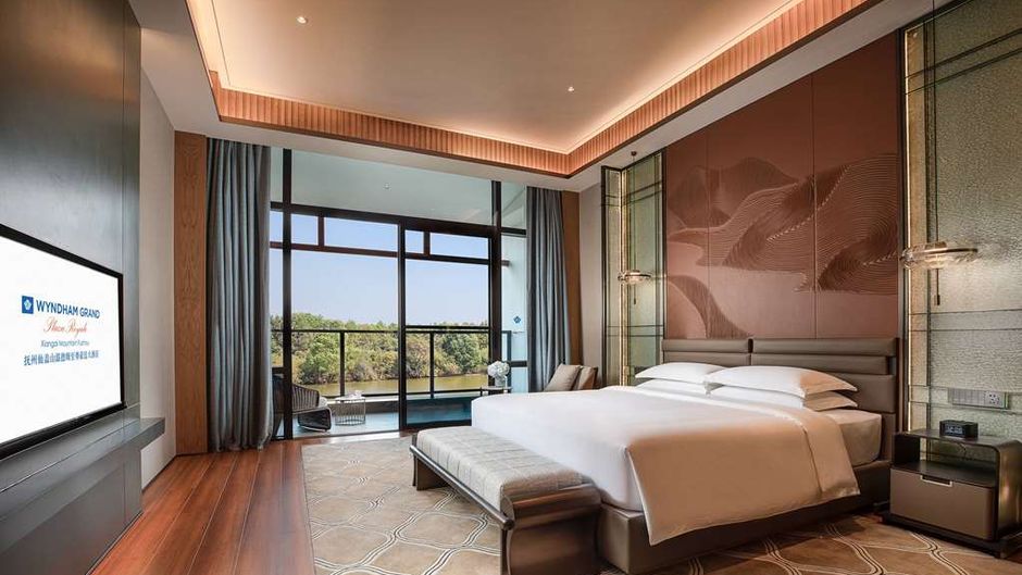Wyndham Grand Plaza Royale Xiangai Room