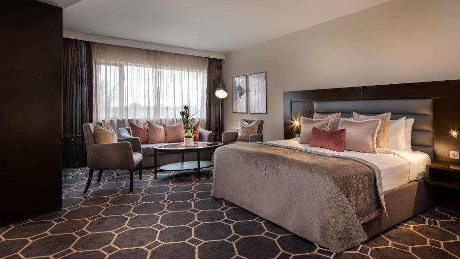 Athlone Springs Suite