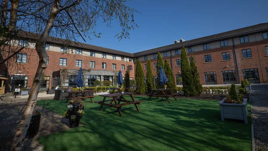 Castletroy Park Hotel Exterior