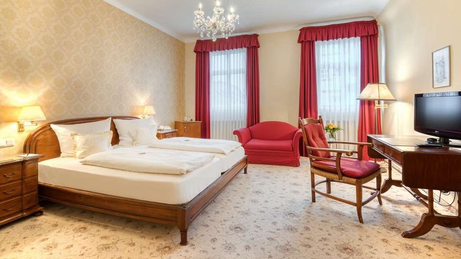 Hotel Eisenhut Room