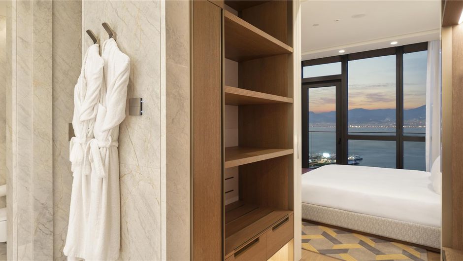 Grand Hyatt Izmir IstinyePark Suite