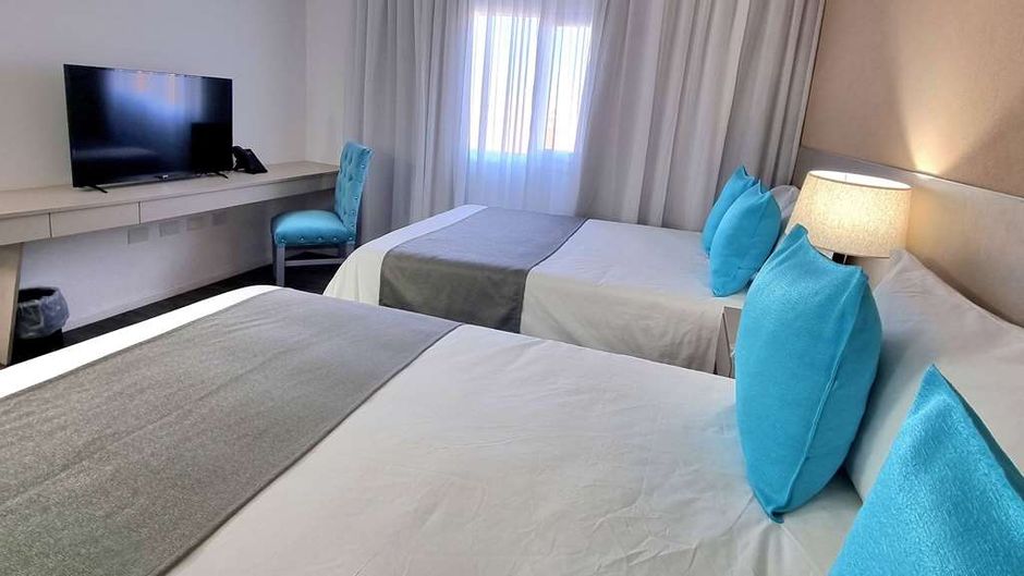 Days Inn by Wyndham Dolores Room