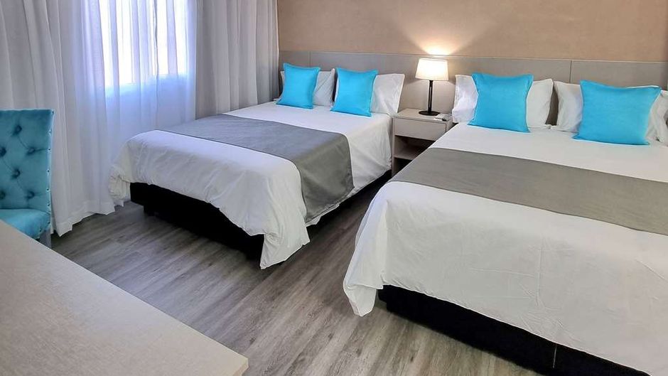 Days Inn by Wyndham Dolores Room