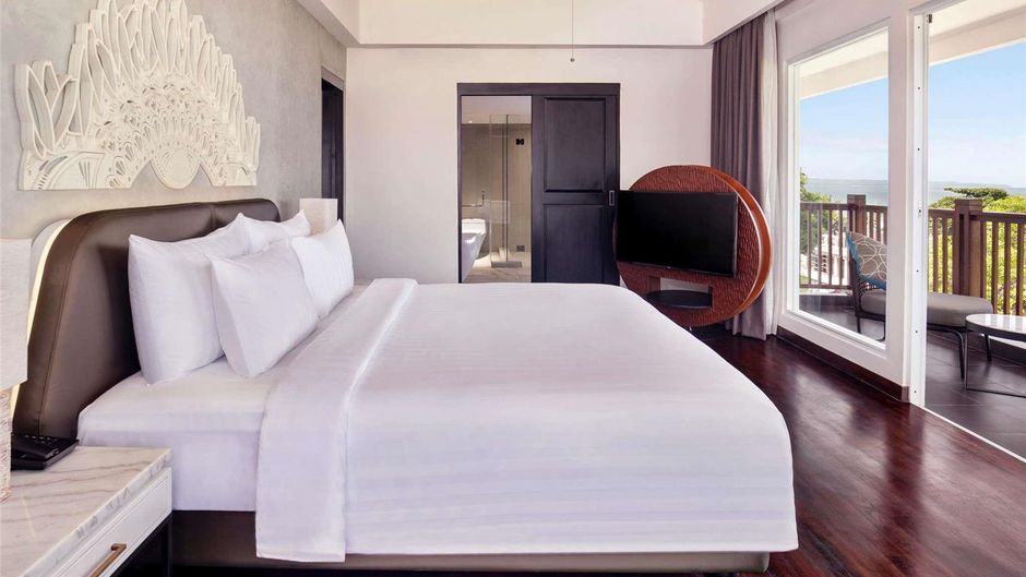 Grand Mercure Bali Seminyak Suite