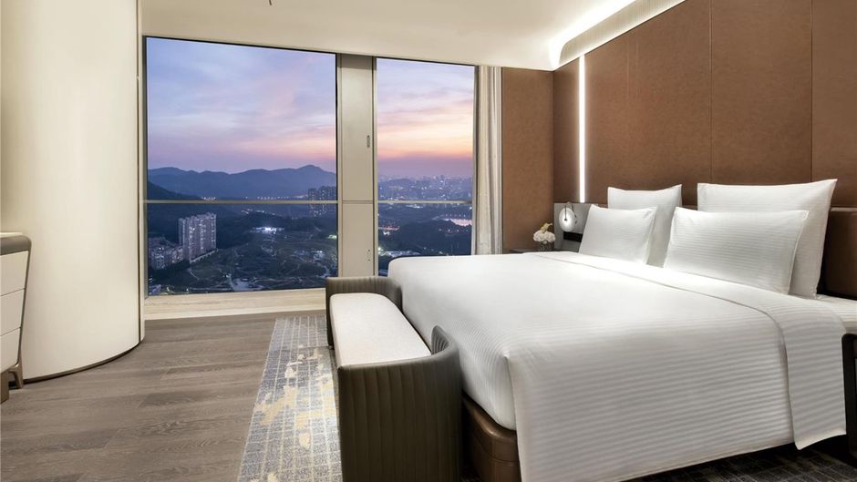 Pullman Shenzhen North Suite