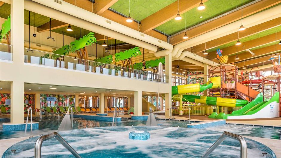 Moevenpick BalaLand Resort Lake Balaton Pool