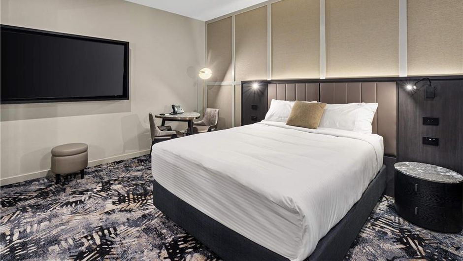 Mercure Pakenham Room