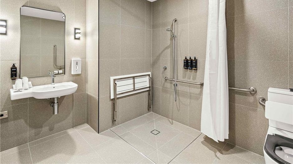 Mercure Pakenham Room
