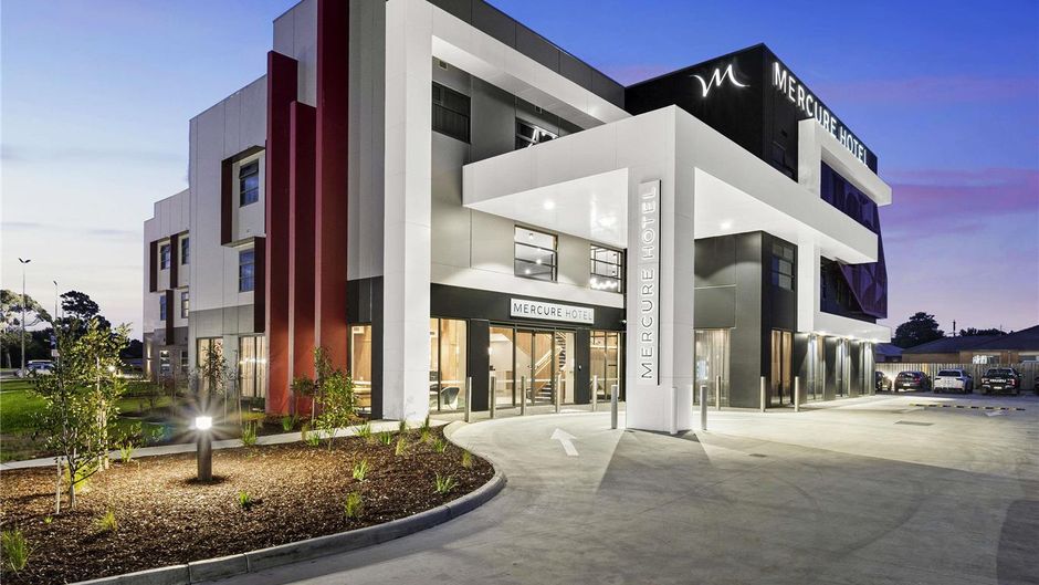 Mercure Pakenham Exterior