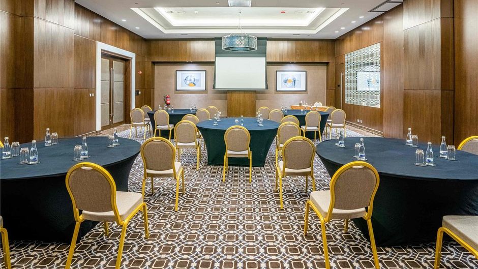 Rixos Marina Abu Dhabi Meeting