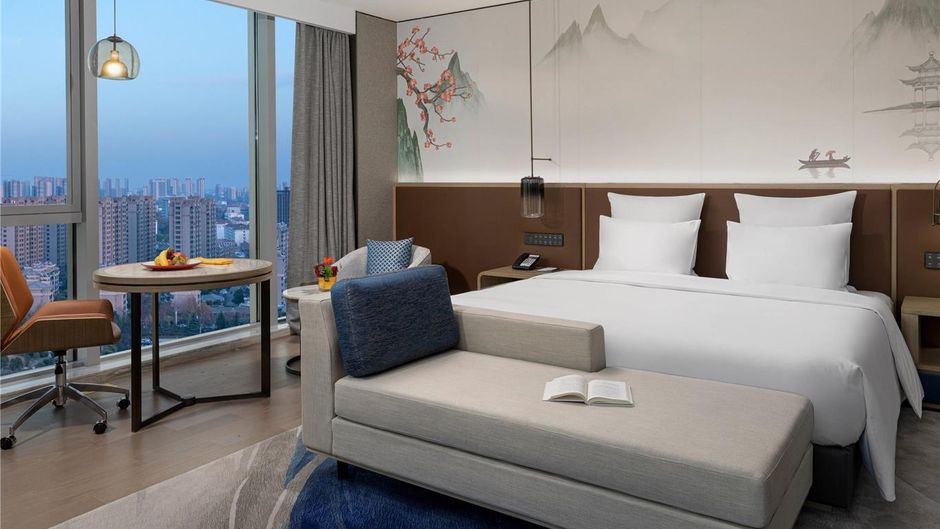 Pullman Huai'an Falcon Room