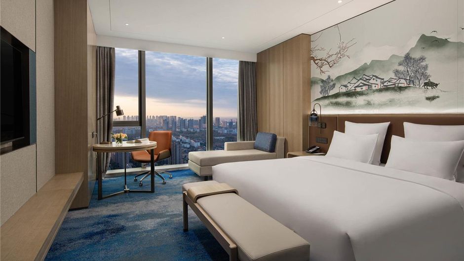 Pullman Huai'an Falcon Room