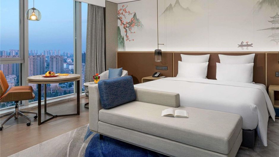Pullman Huai'an Falcon Room
