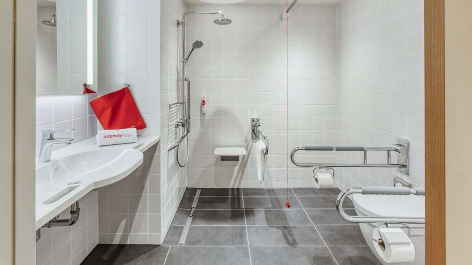 IntercityHotel Berlin Airport BER T 1+2 Room