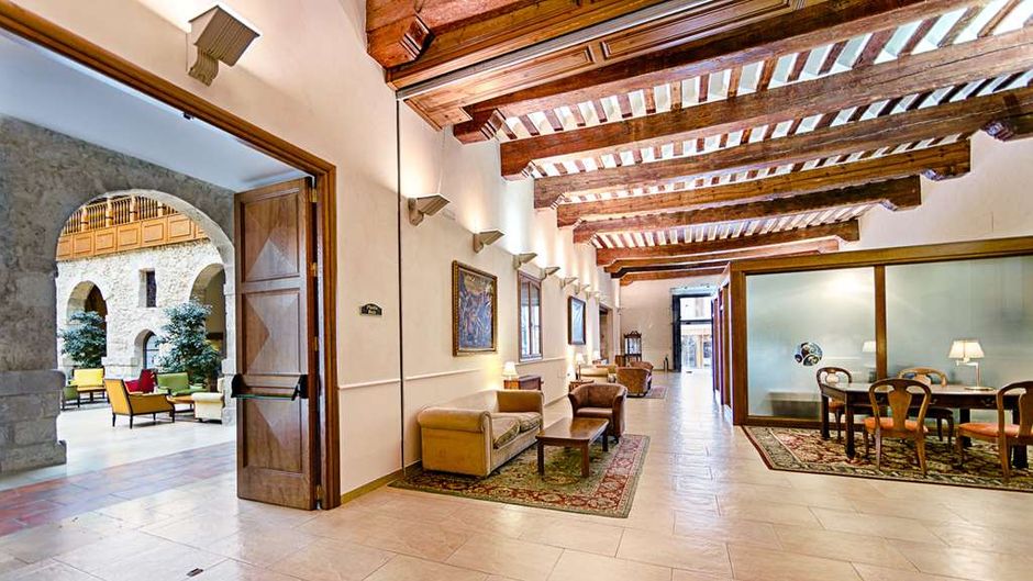 Hotel Convento Las Claras Ballroom