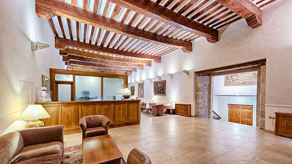 Hotel Convento Las Claras Lobby