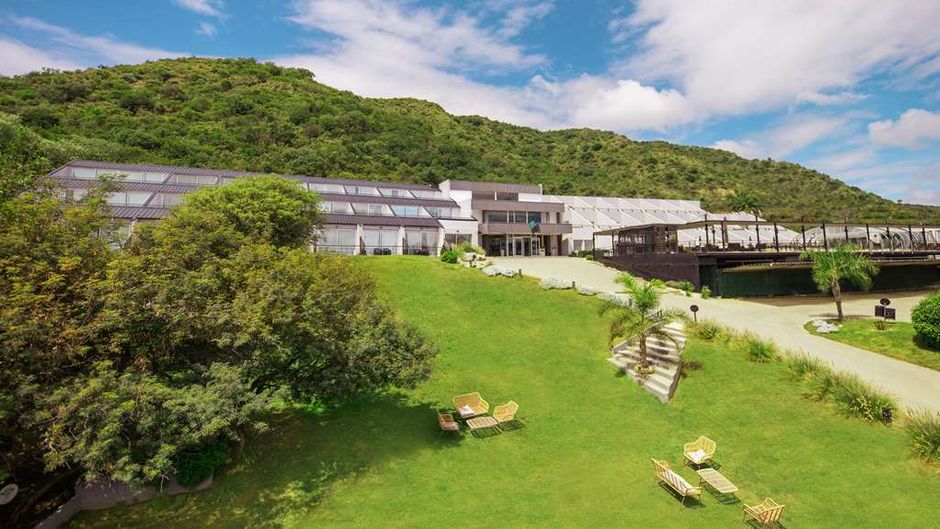 Pinares Del Cerro Resort & Suites Exterior