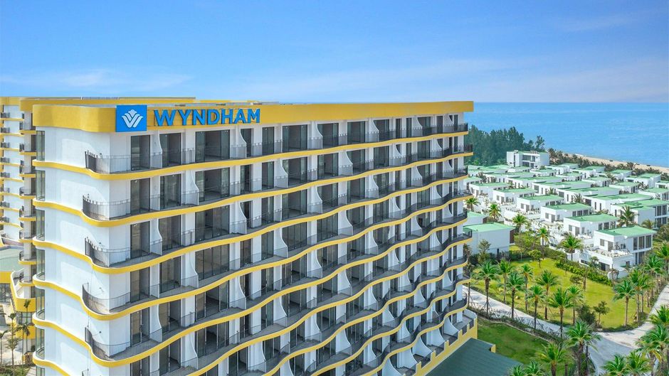 Wyndham Hoi An Royal Beachfront Resort Exterior