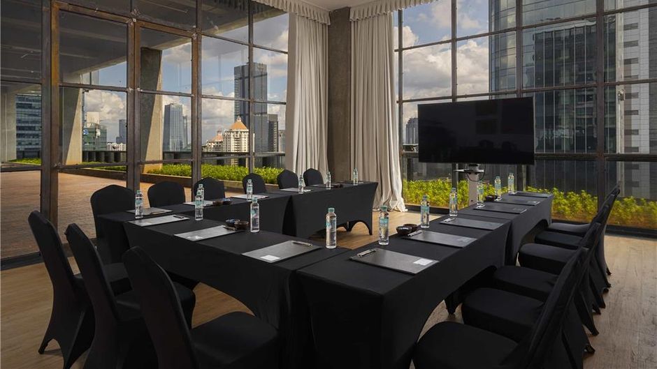 The Orient Jakarta, Royal Hideaway Hotel Meeting