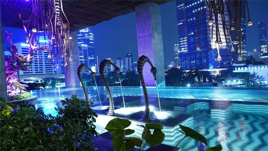 The Orient Jakarta, Royal Hideaway Hotel Pool