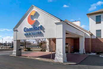 Comfort Inn & Suites North Toledo