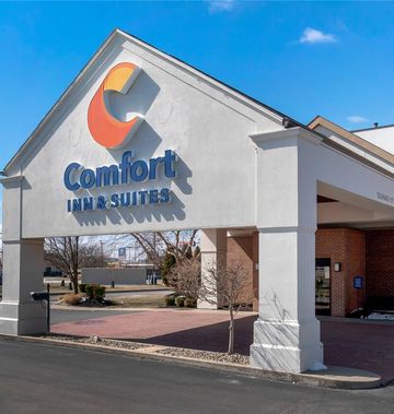 Comfort Inn & Suites North Toledo