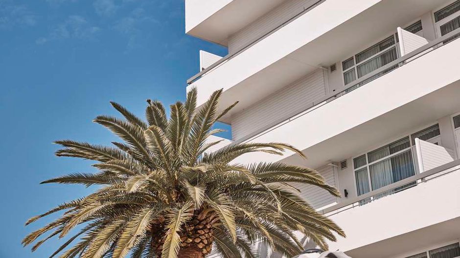 Hotel Alba Adelaide Exterior
