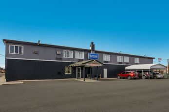 Rodeway Inn & Suites Historic Downtown