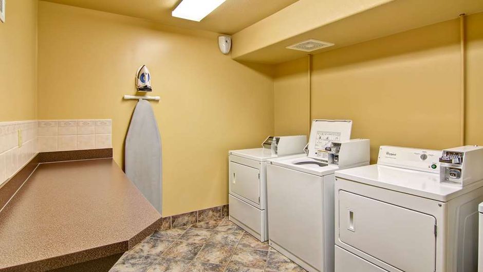 Ramada by Wyndham Ponoka Other