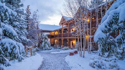 Buffalo Mountain Lodge