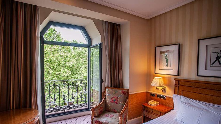 Valladolid Recoletos Room